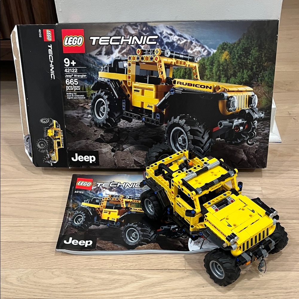 LEGO 42122 Technic Jeep Wrangler in Yellow and Black
